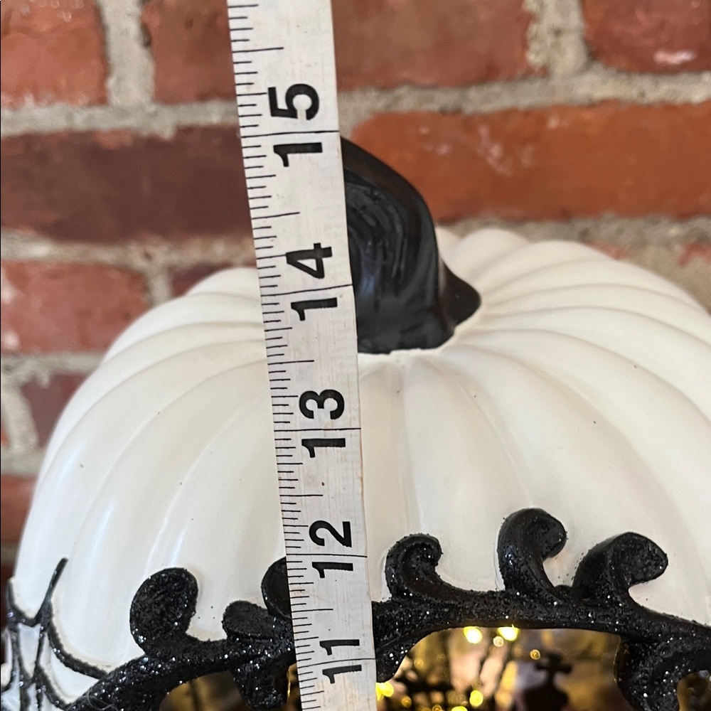 Halloween Light-Up Pumpkin Decoration - Picture 11 of 16